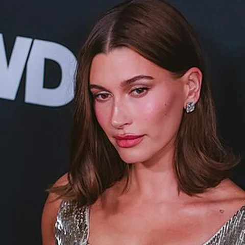 Hailey Bieber